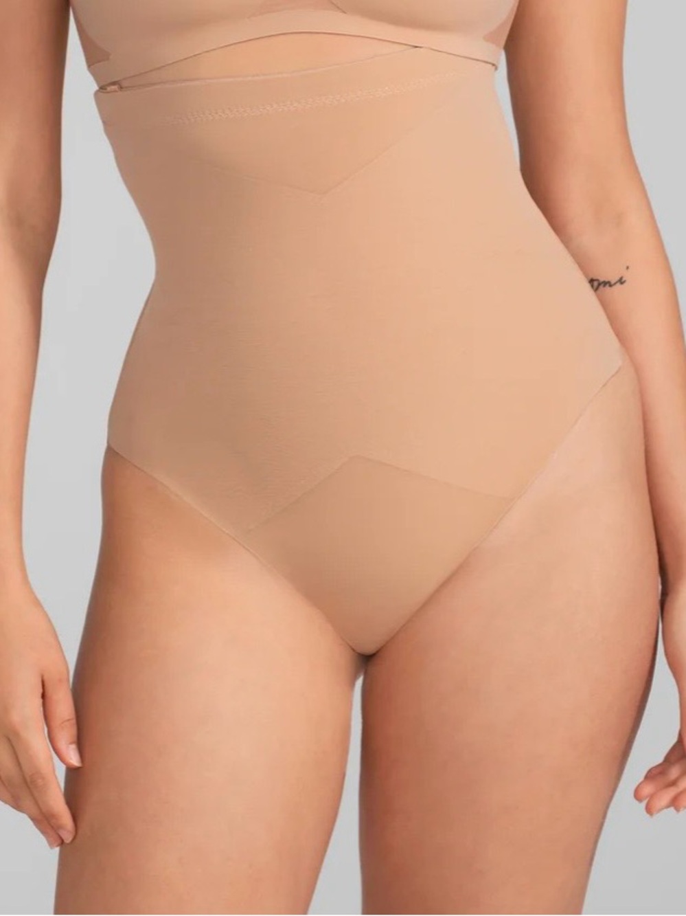 Honeylove Super Power Thong Sand